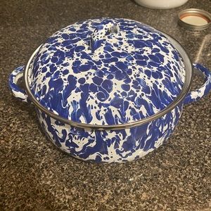 FabFitFun Dutch Oven NIB